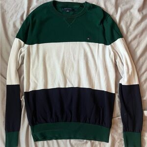 Medium Tommy Hilfiger sweater